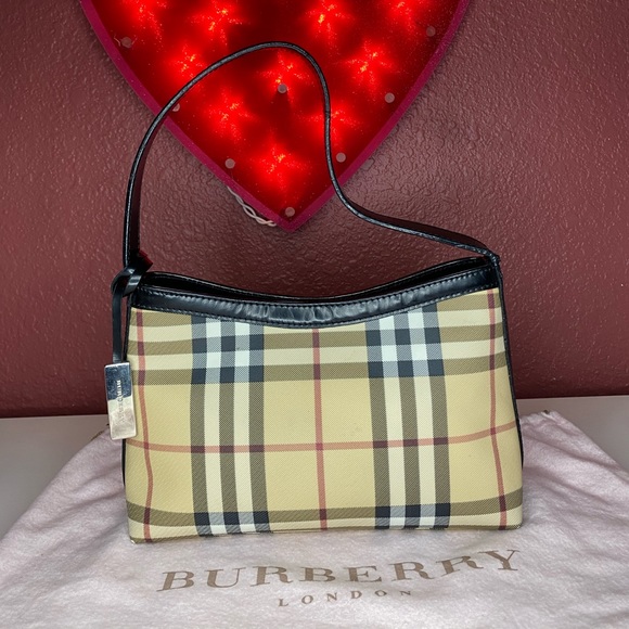 ‼️SOLD ‼️Authentic Burberry Small Nova Check Bag - Picture 3 of 15